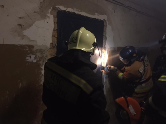 16 спасателей тушили пожар в доме в Туле