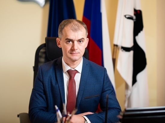 Титовский поздравил жителей Салехарда с Днем защитника Отечества