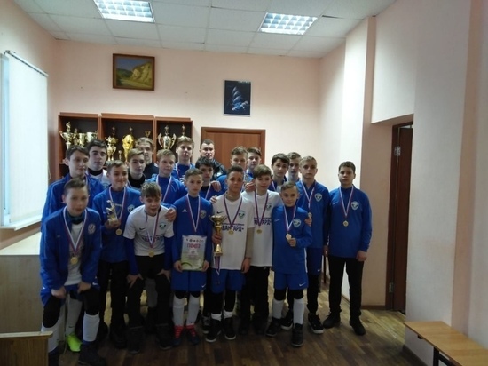 Курские спортсмены выиграли межрегиональный турнир по футболу