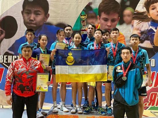 Алексей Цыденов перепостил информацию о победе теннисистов из Бурятии