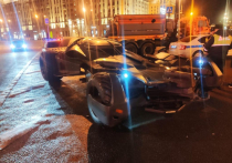 Как сообщили в пресс-службе МВД России по городу Москве, сотрудниками ДПС на Кутузовском проспекте была остановлена машина, похожая на транспортное средство из фильма 2016 года «Бэтмен против Супермена: На заре справедливости»