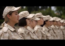 Это первый реалити-сериал про девушек, которые попробовали реальную службу в армии