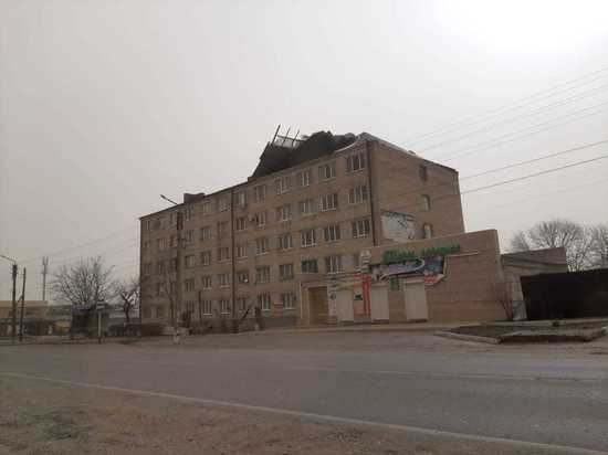 Три человека попали в больницу на Ставрополье из-за штормового ветра