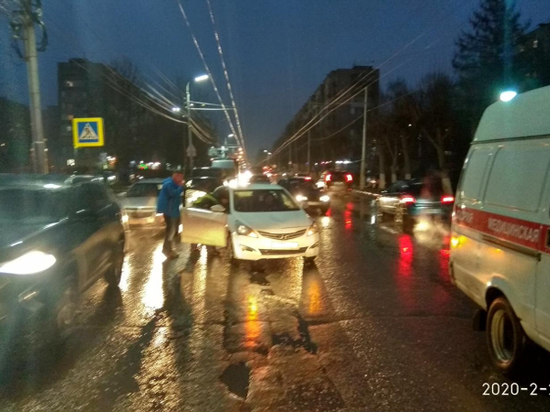 В Рязани девушка на иномарке сбила пенсионерку