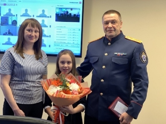 Красноярку, спасшую детей от стаи бродячих собак, наградили медалью
