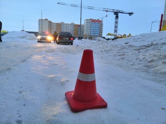 В Новом Уренгое водитель привез сбитого им ребенка в больницу и сбежал