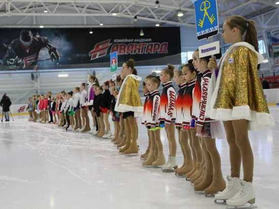 В Ноябрьск на турнир приехали юные фигуристы из городов ЯНАО