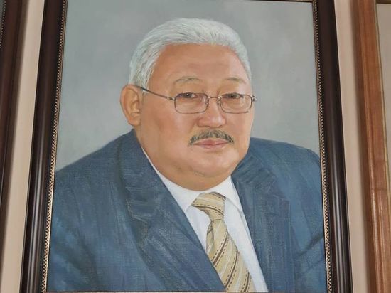 В Улан-Удэ почтили память самого эффективного министра образования Бурятии