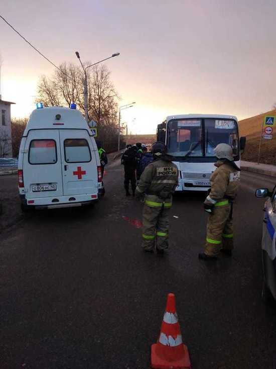 Автобус сбил пешехода на Набережной в Калуге