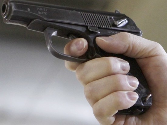 В Москве безработный с пистолетом отобрал у школьника 40 рублей