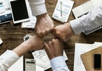 С точки зрения финансов вероятны какие-то отношения с госструктурами