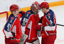 Совет директоров Континентальной хоккейной лиги (КХЛ) установил «жесткий» потолок зарплат игроков в размере 900 миллионов рублей, который начнет действовать со следующего сезона
