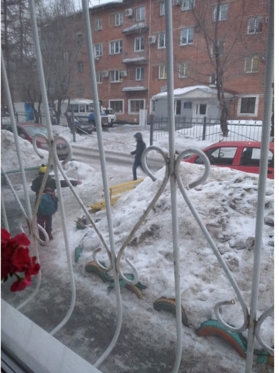 Юные кузбассовцы вымогают деньги у пенсионеров
