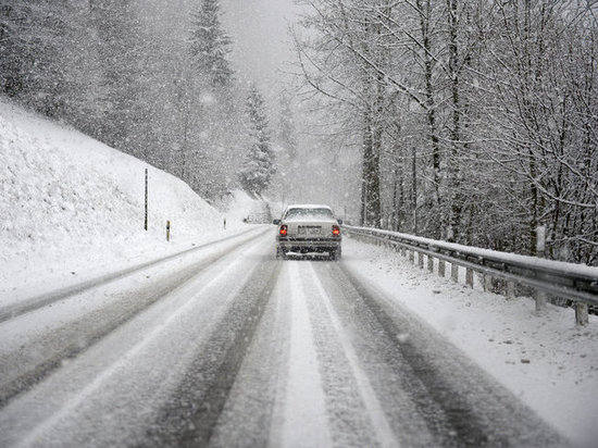 Автоинспекторы и спасатели Хакасии обеспокоены снежной ситуацией в регионе