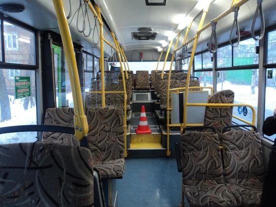 В Архангельске пассажирка автобуса получила травмы