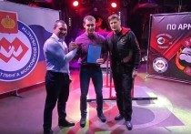 Тренера по армрестлингу из Серпухова Александр Гусова назвали лучшим спортсменом федерации региона