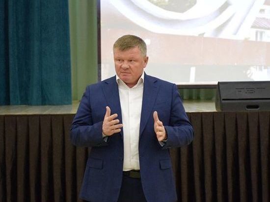 Глава Саратова Исаев вновь занял второе место в медиарейтинге за выговоры чиновникам