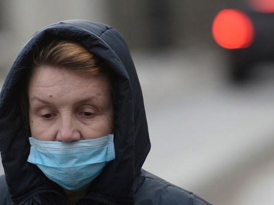 В Кузбассе люди скупили медицинские маски, но зачем и как их носить не знают