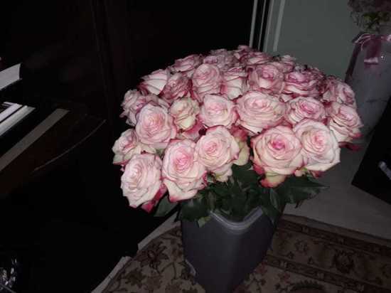Калужанкам чаще других россиянок дарят цветы