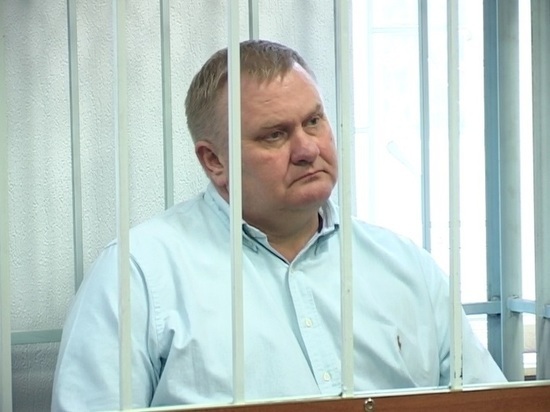 Экс-губернатор отдал долги: у судебных приставов к Вячеславу Сверчкову претензий больше нет