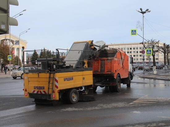 Улицы Йошкар-Олы приводят в порядок после зимы