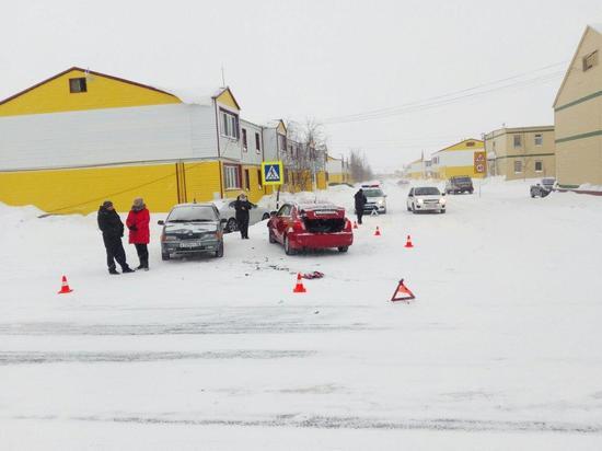 ВАЗ и иномарка столкнулись в Надыме в выходные