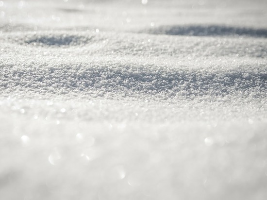 В Ноябрьске управляющая компания три месяца не убирала снег во дворах