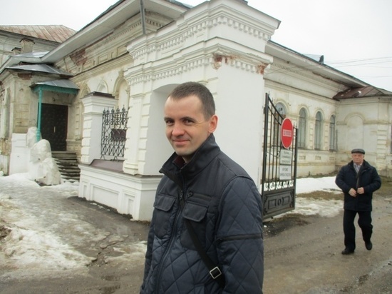 Реставрация здания районной больницы в Судиславле ведется как надо