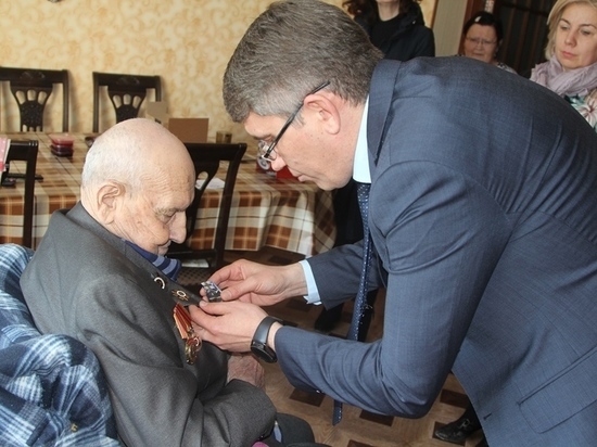 Еще один ветеран из Тулы получил медаль к 75-летию Победы