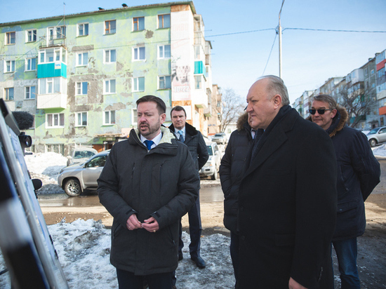 Камчатский губернатор контролирует ремонт дорог в Петропавловске