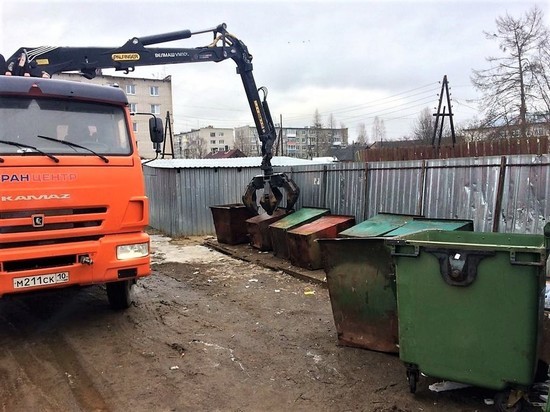 В Прионежском районе старые металлические контейнеры меняют на пластиковые