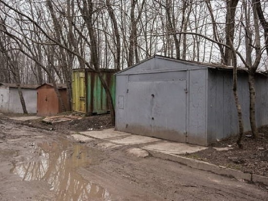 В Брянске незаконные гаражи снесут за 300 тысяч рублей