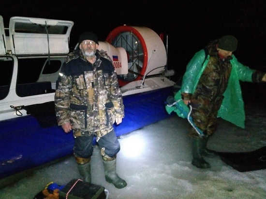 В Марий Эл на Волге оторвало льдину с нижегородскими рыбаками