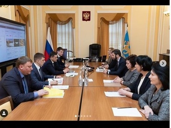 Справедливыми назвал губернатор жалобы на недостаточную освещенность псковских улиц