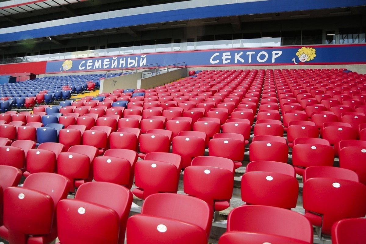 В Москве из-за распространения угрозы коронавируса запрещены все массовые спортивные мероприятия, по всей стране отменены соревнования с участием иностранцев