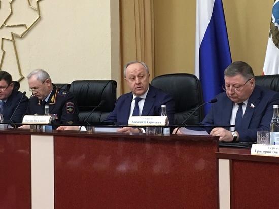 Саратовский губернатор призвал не сократить, а отменить массовые мероприятия
