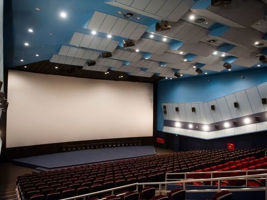 Красноярским кинотеатрам и концертным площадкам посоветовали отменить сеансы и выступления