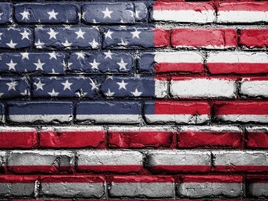 США остановили выдачу виз в большинстве стран мира