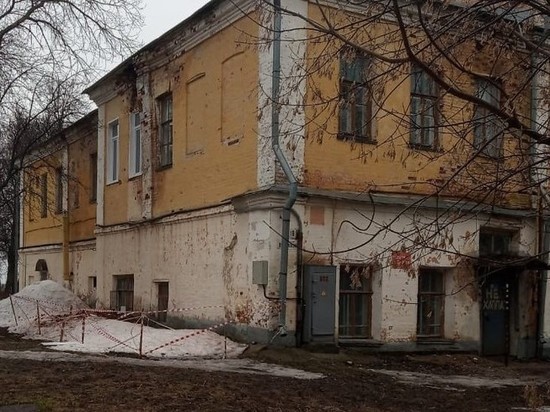 В Кирове остановили разрушение столетнего дома