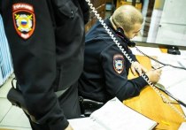 По информации телеграм-канала Life Shot в Серпухове обнаружили 2-летнего мальчика с запиской написанной на куске картона «Отвезите пожалуйста ребенка в полицию, или детский дом"