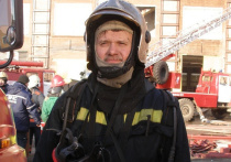 Московские пожарные в пятницу отмечают скорбную дату - 10 лет со дня гибели легендарного коллеги, руководителя службы пожаротушения, полковника Евгения Чернышева