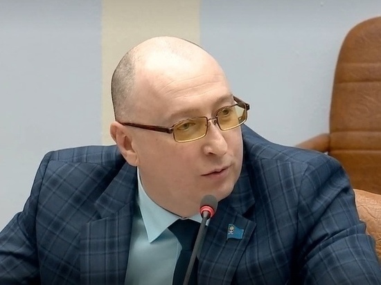 Со скандалом покинувший КПРФ депутат Зимин из Ноябрьска вступил в «Справедливую Россию»