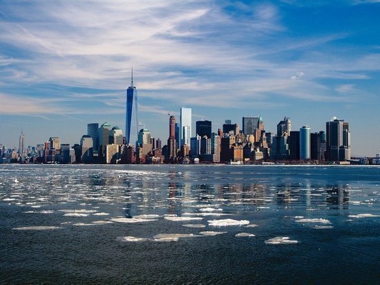 Около сотни полицейских в Нью-Йорке заболели коронавирусом