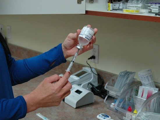 Германия: 2.000 тестов на коронавирус не были обработаны