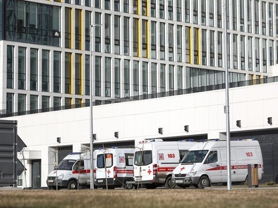 Женщина попала в больницу на коронавирусный карантин из-за дочери, приехавшей из Португалии