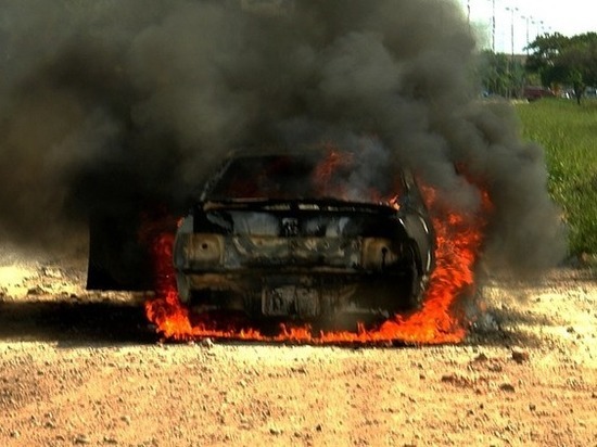 В Орле сгорел автомобиль