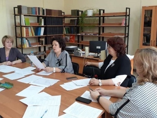 На областном этапе олимпиады «Умники и умницы» Серпухов представят две девушки