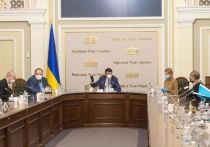Верховная Рада Украины все никак не может собраться на внеочередное заседание, на котором должны быть рассмотрены и приняты меры по предотвращению распространения коронавируса в стране