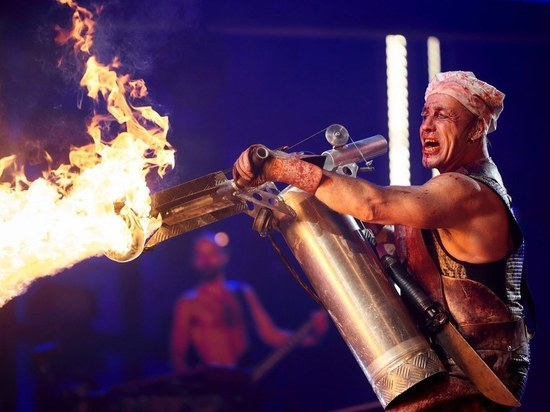 Солист Rammstein, выступивший с концертом в Краснодаре, заболел коронавирусом