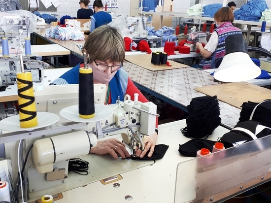 Новочебоксарская швейная фабрика запустила производство трикотажных масок